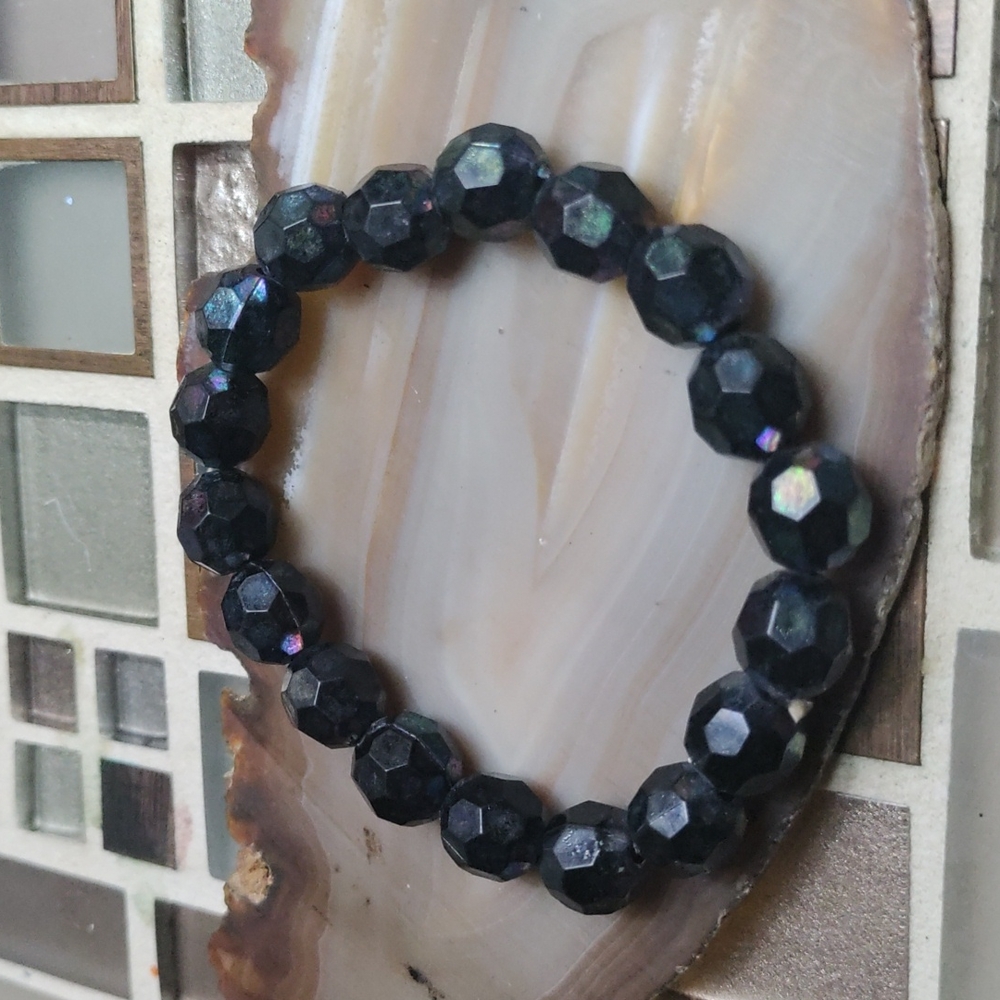 Vintage Irredesent Beaded bracelet